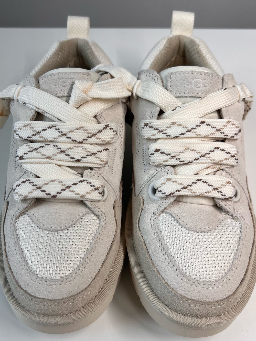UGG Lo Lowmel Platform Sneakers Women's 7 White NEW